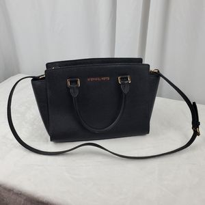 Michael Kors Selma Bag